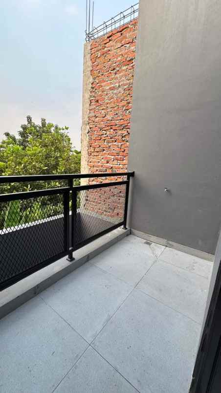 dijual rumah mimimalis spek premium di pamulang