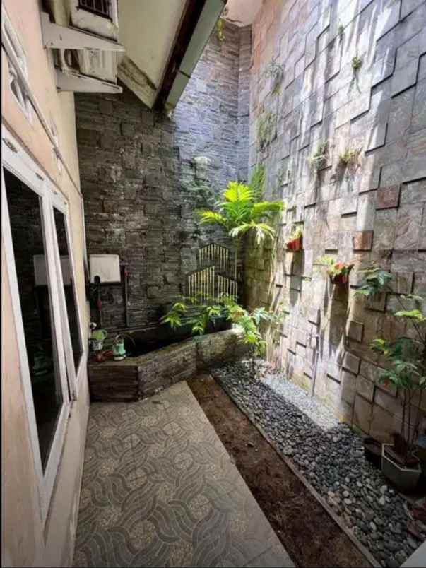 dijual rumah mulawarman