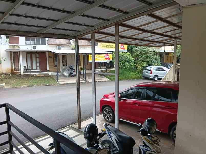 dijual rumah murah di komplek awani residance