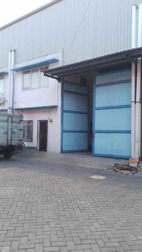 dijual rumah nambangan