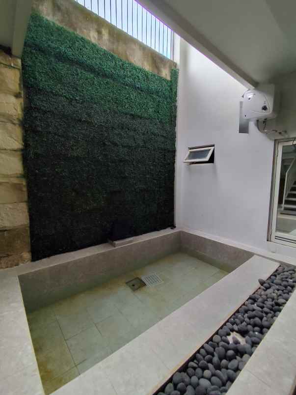 dijual rumah ngaglik