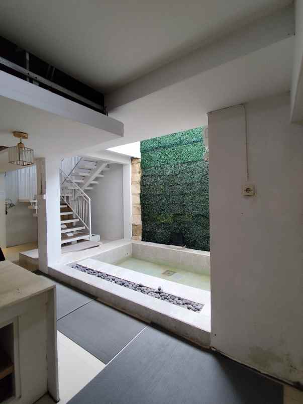 dijual rumah ngaglik