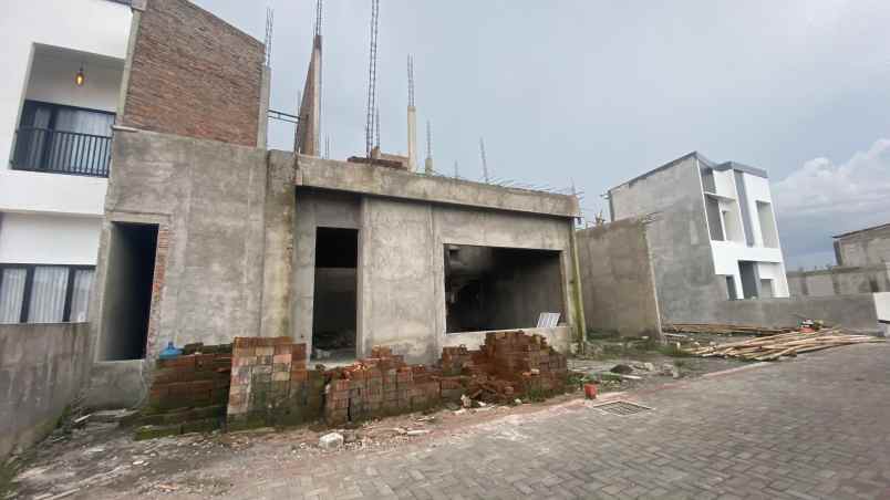 dijual rumah nglinggi klaten selatan klaten