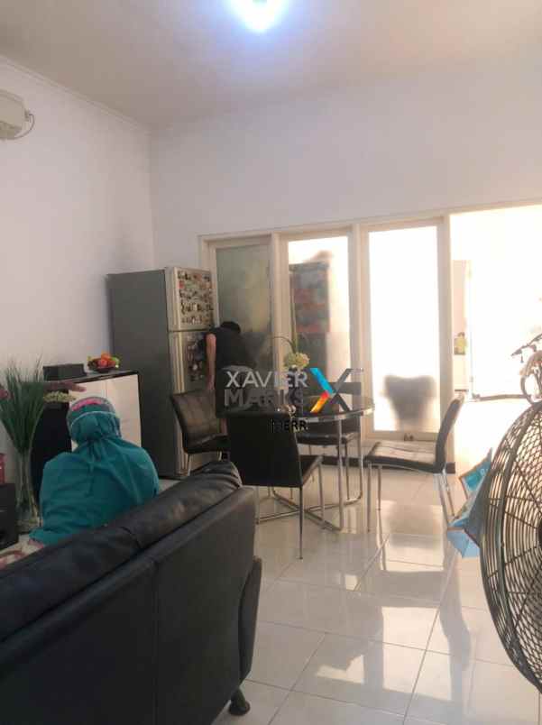 dijual rumah nirwana regency