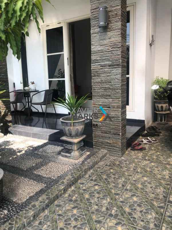 dijual rumah nirwana regency