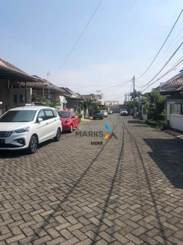 dijual rumah nirwana regency