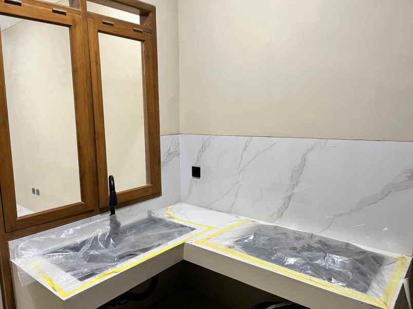 dijual rumah palasari