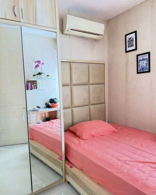 dijual rumah palm beach