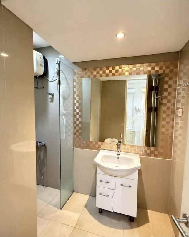 dijual rumah palm beach