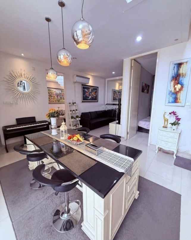 dijual rumah palm beach