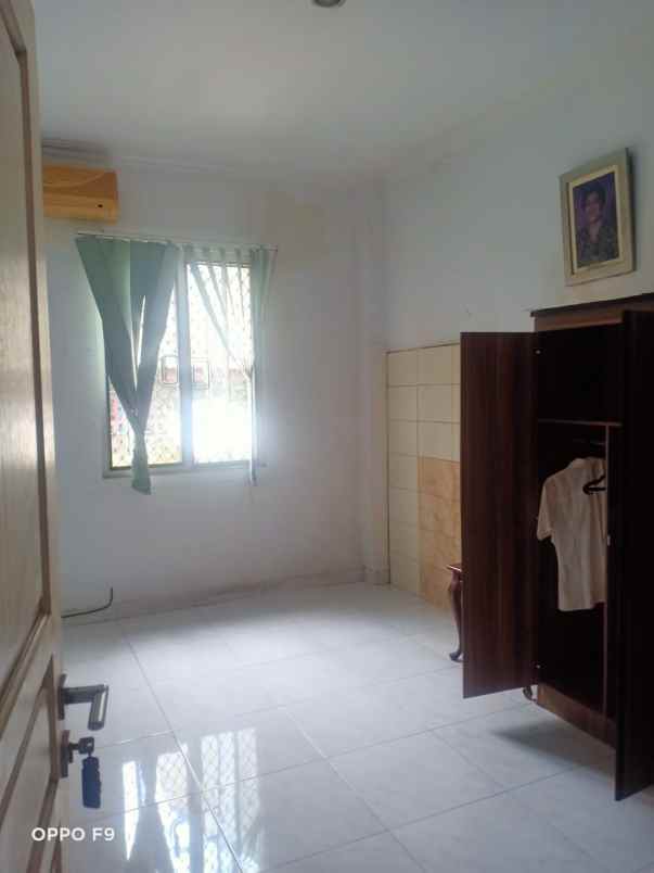 dijual rumah palmerah