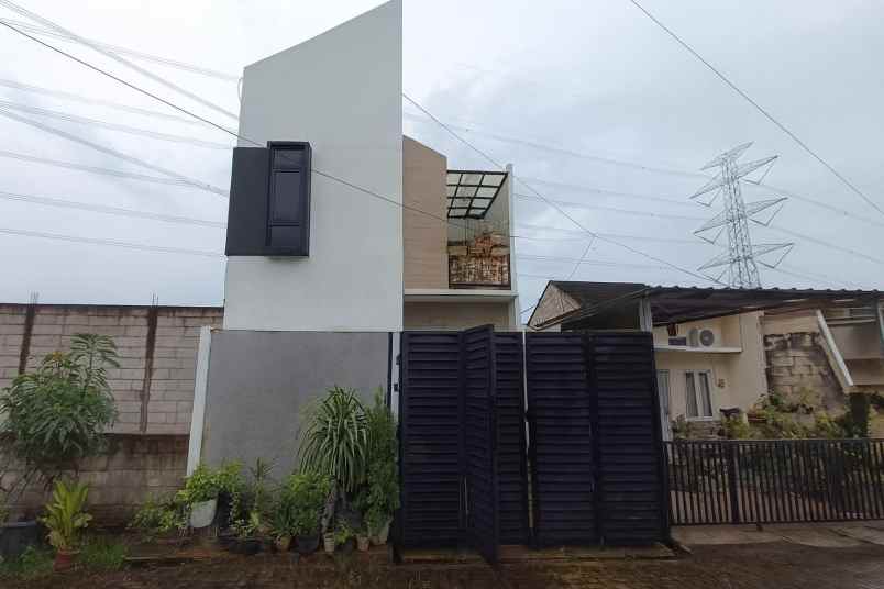 dijual rumah pancoran mas depok