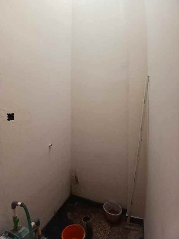 dijual rumah pancoran mas depok