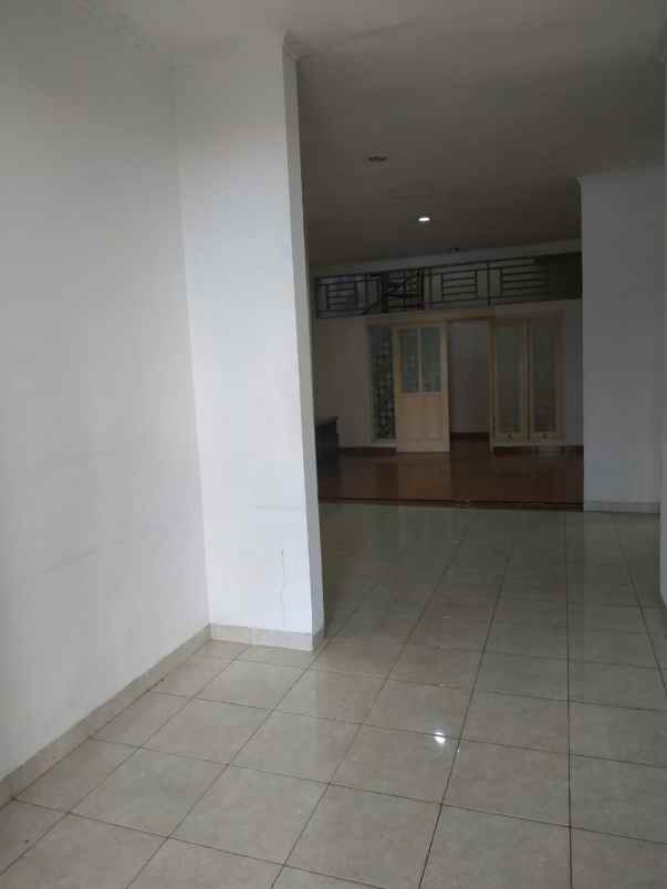 dijual rumah pantai mentari