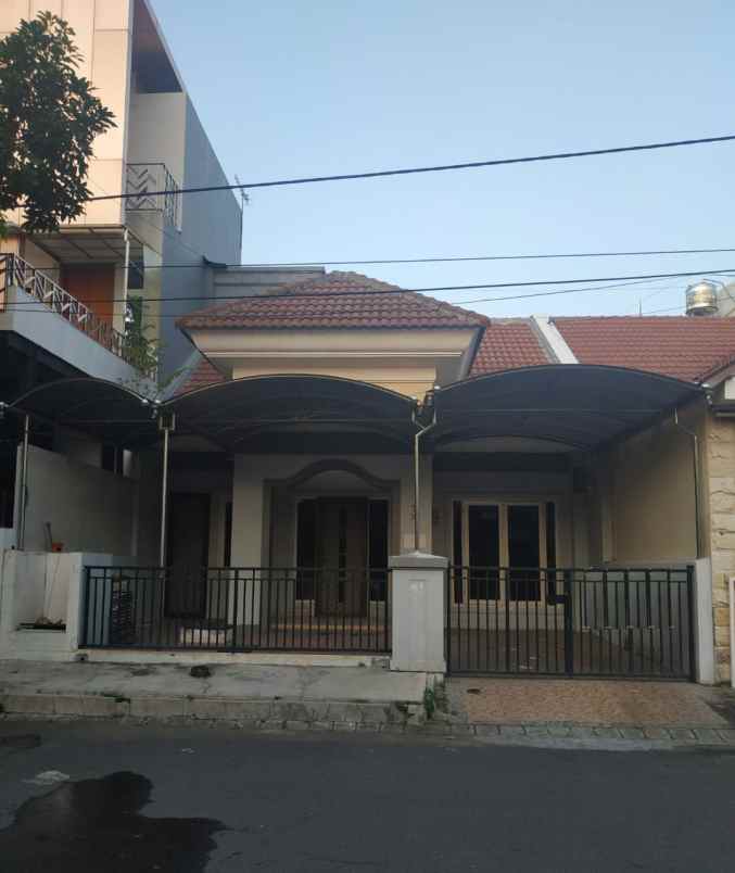 dijual rumah pantai mentari