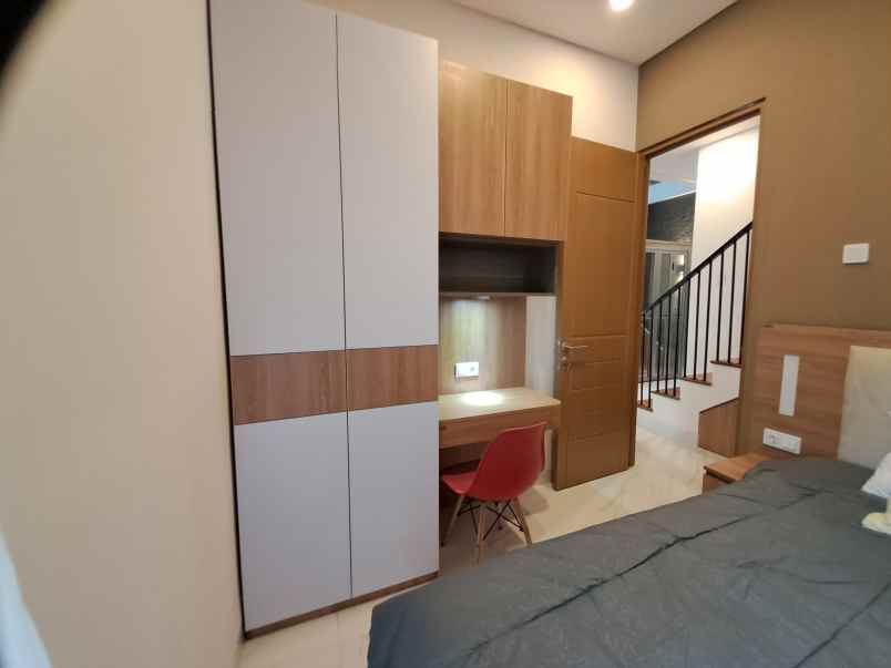 dijual rumah pejaten