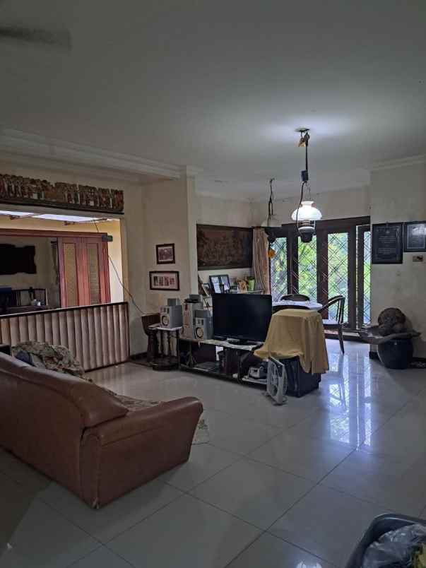 dijual rumah penjaringan sari