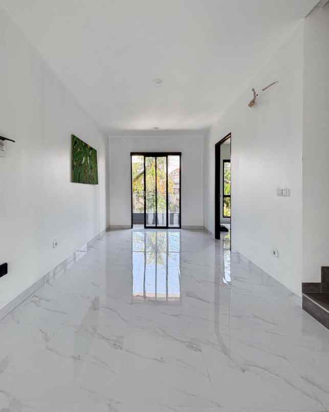 dijual rumah permata hijau area