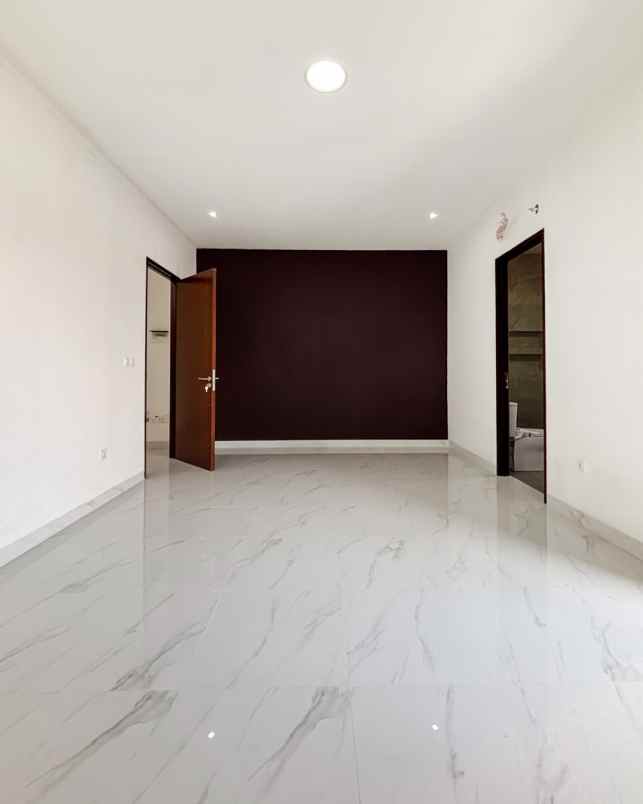 dijual rumah permata hijau area