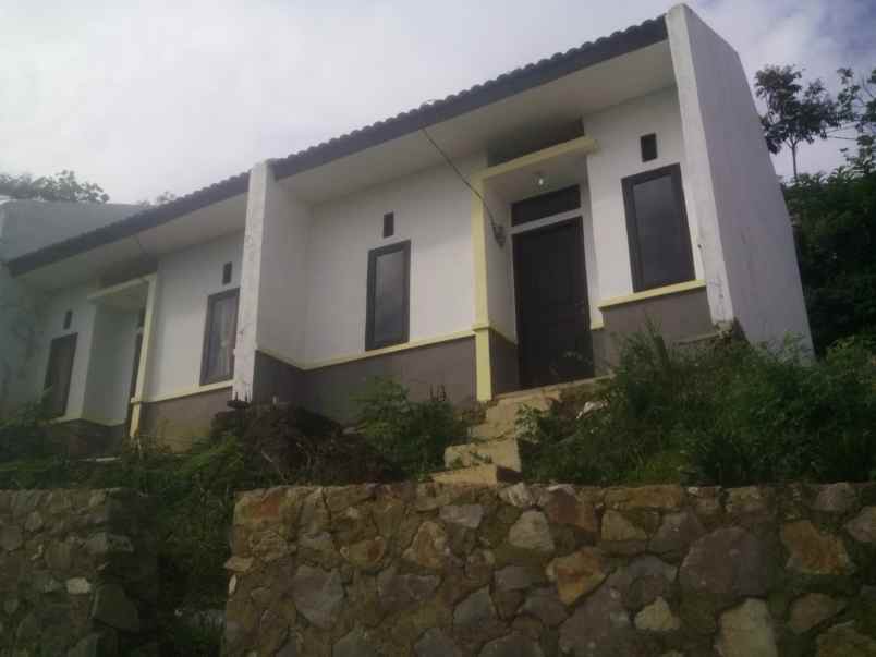dijual rumah permata padalarang blok g3