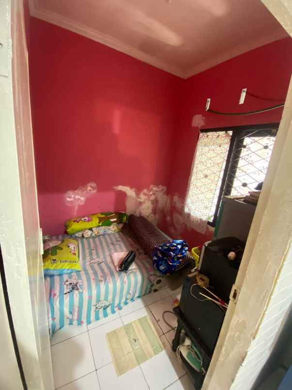 dijual rumah perum bumi inti persada