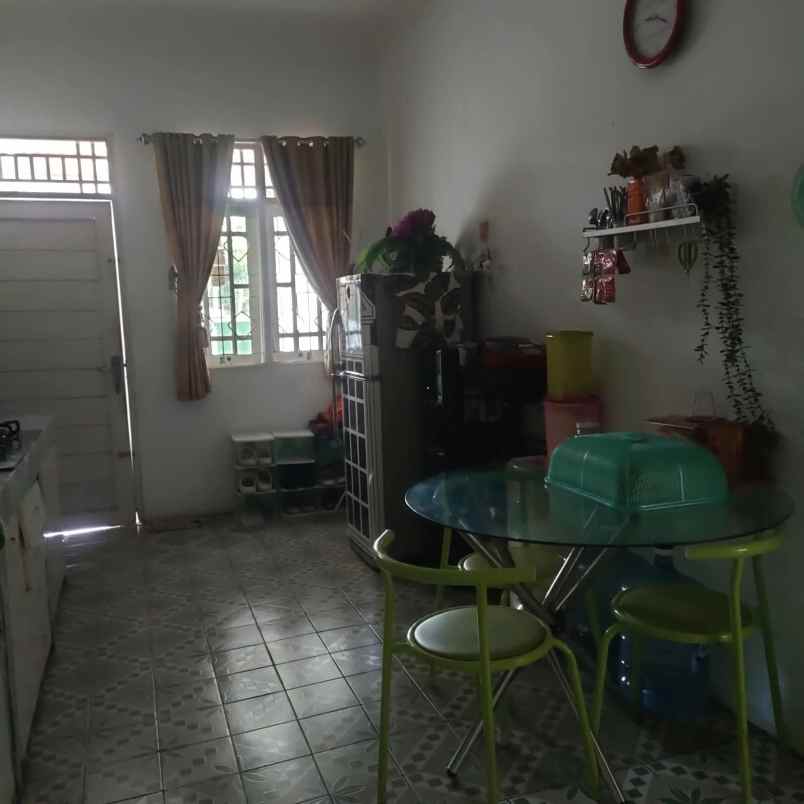 dijual rumah perum griya hegarmanah
