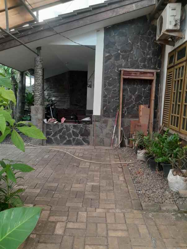 dijual rumah perum kopti setu cipayung