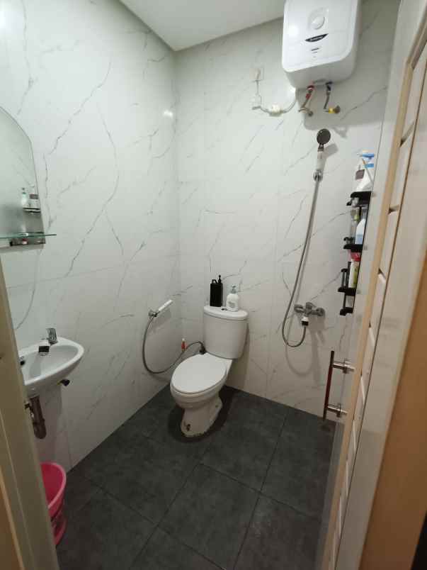 dijual rumah perumahan buana gardenia