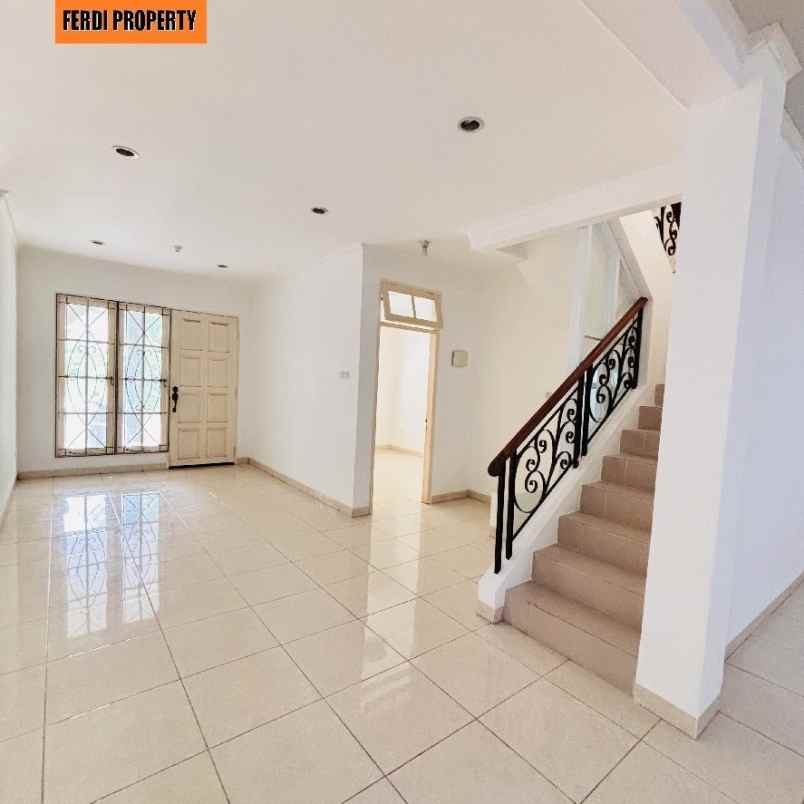 dijual rumah perumahan kota wisata cibubur