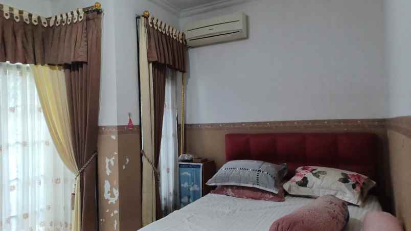 dijual rumah perumahan taman modern cakung