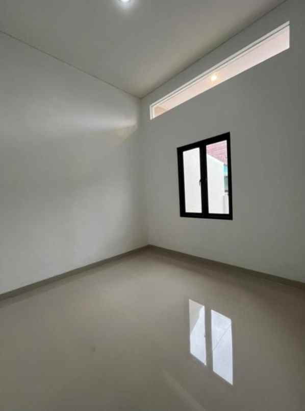 dijual rumah perumahan telaga mas duta