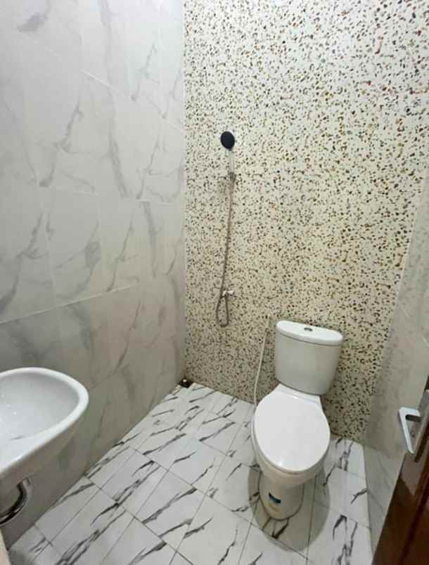 dijual rumah perumahan telaga mas duta