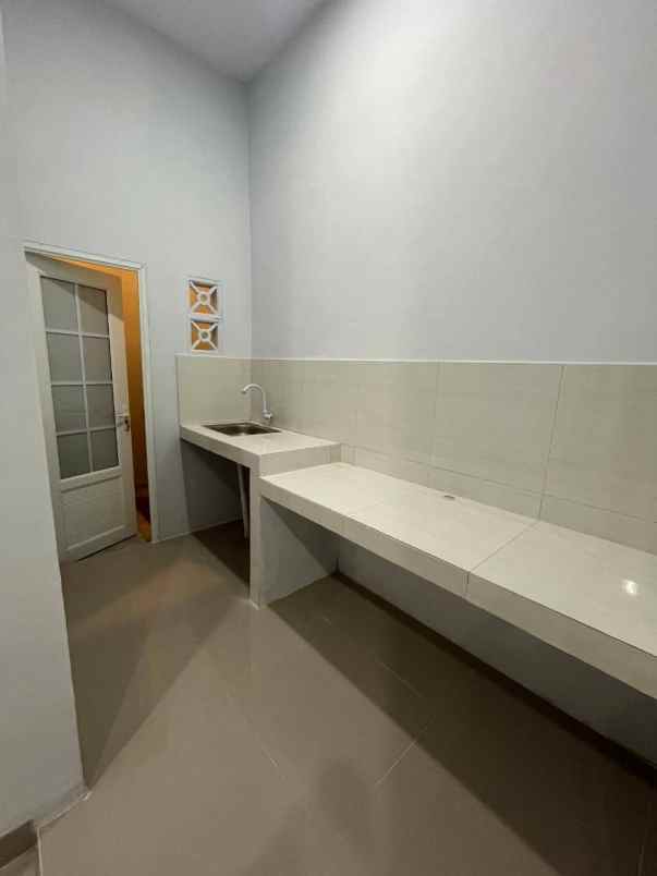dijual rumah perumahan telaga mas duta
