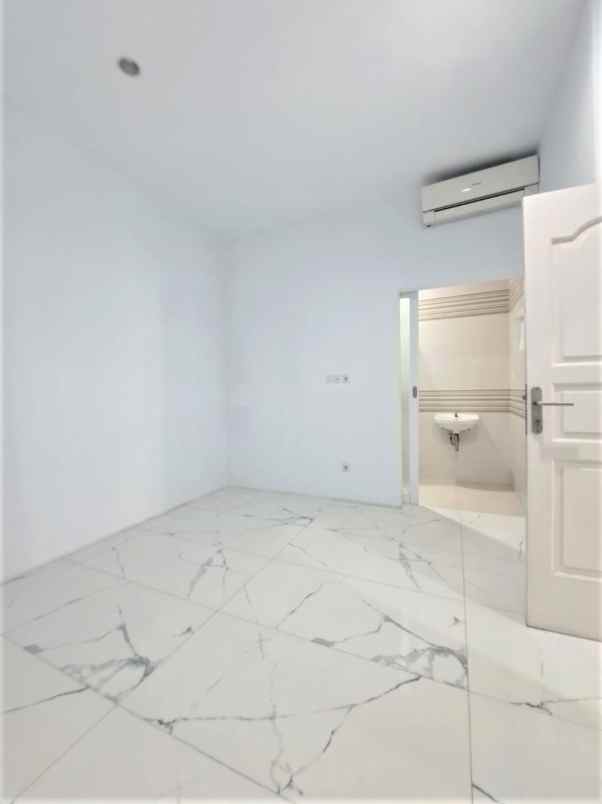 dijual rumah perumahan villa sunter mas