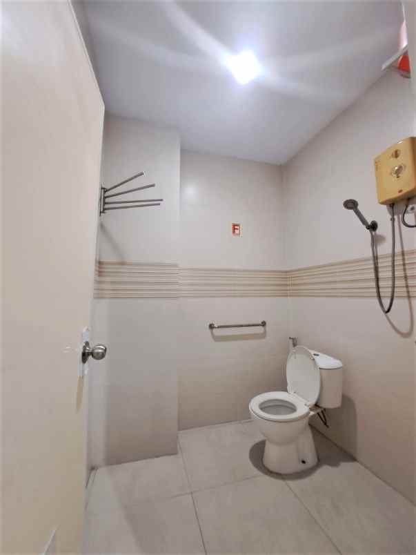 dijual rumah perumahan villa sunter mas