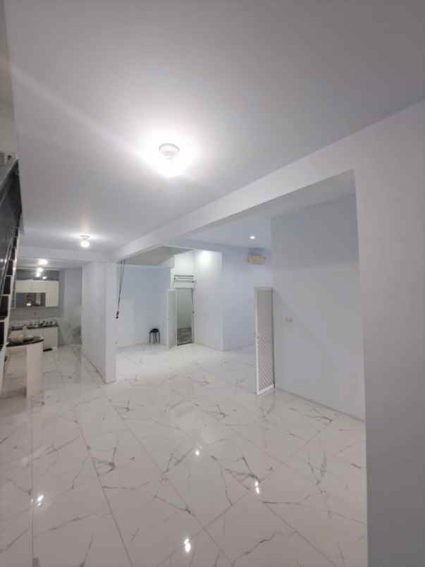 dijual rumah perumahan villa sunter mas