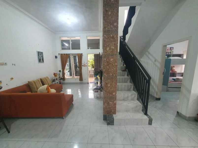 dijual rumah pojok dekat kampus uin jember