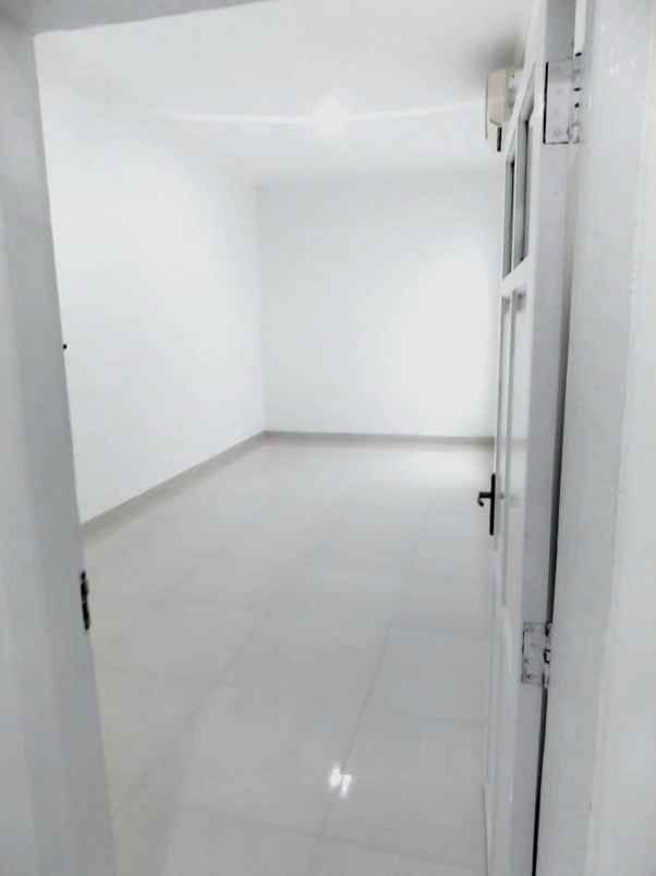 dijual rumah pondok bambu