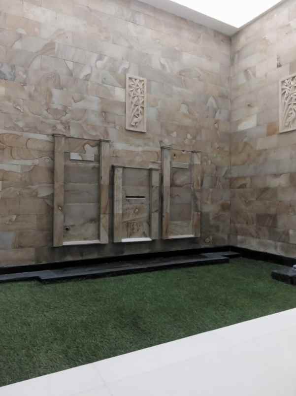 dijual rumah pondok bambu