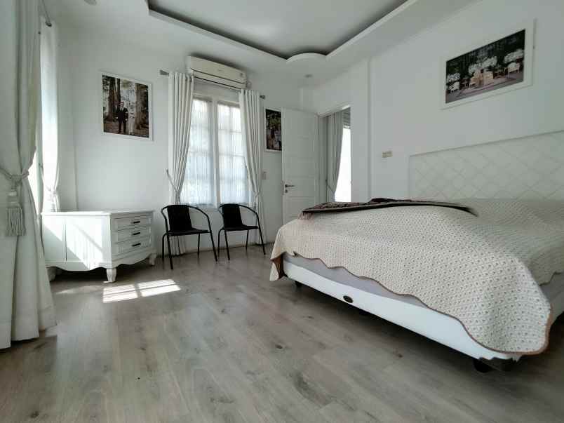 dijual rumah pondok hijau