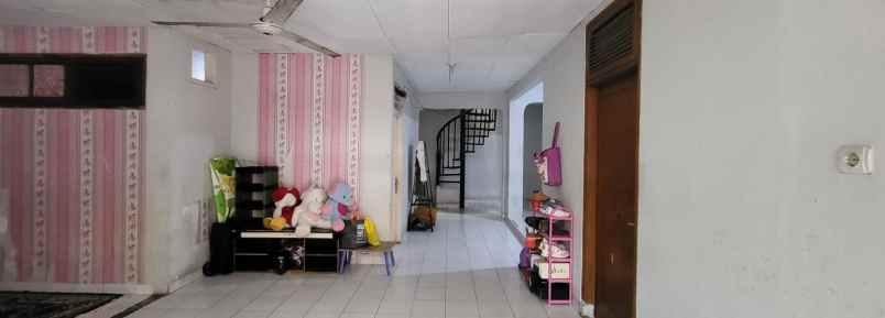 dijual rumah pondok kelapa
