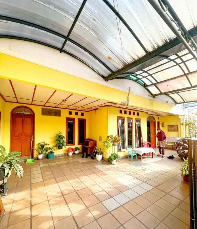 dijual rumah pondok kopi