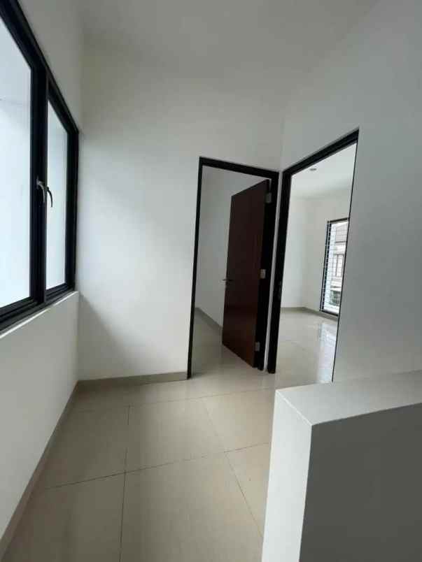 dijual rumah pondok ranji