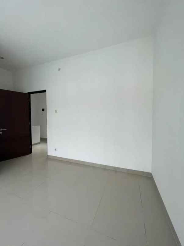 dijual rumah pondok ranji
