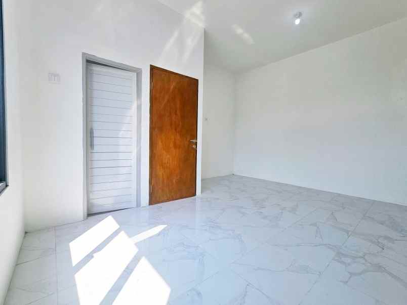 dijual rumah pondok ungu permai sektor