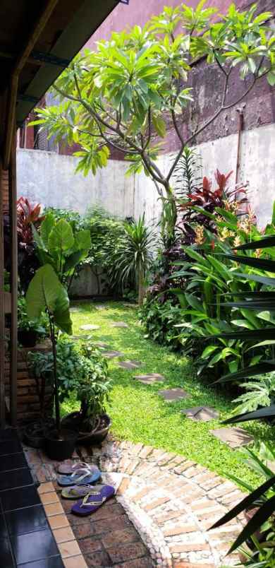 dijual rumah pos pengumben