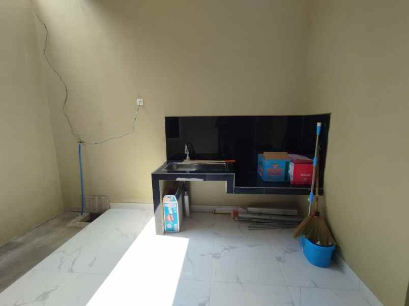 dijual rumah pucangsawit jebres surakarta