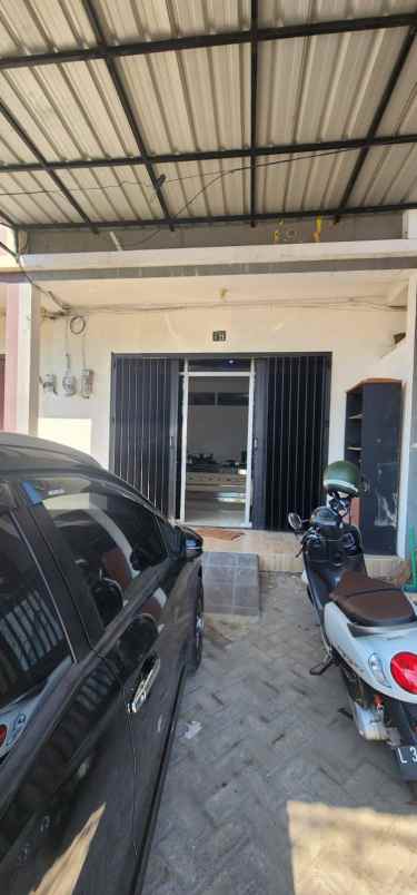 dijual rumah puri gunung anyar