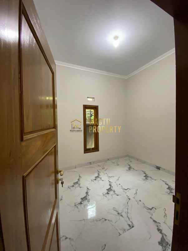 dijual rumah purwomartani kalasan