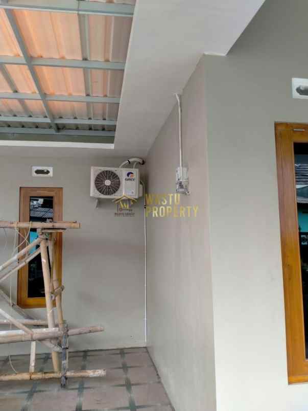 dijual rumah purwomartani kalasan